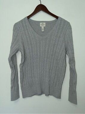 St. John's Bay Light Gray Cable Knit V-Neck Sweater